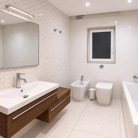 Sea View In - Ferry 5 Min - 2 Bedrooms *