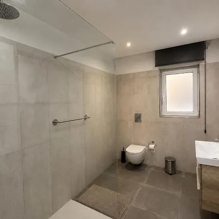 Sea View In - Ferry 5 Min - 2 Bedrooms Appartamento *