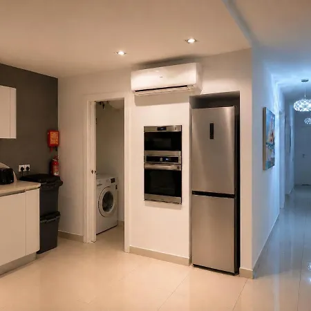 Sea View In - Ferry 5 Min - 2 Bedrooms Appartamento Sliema